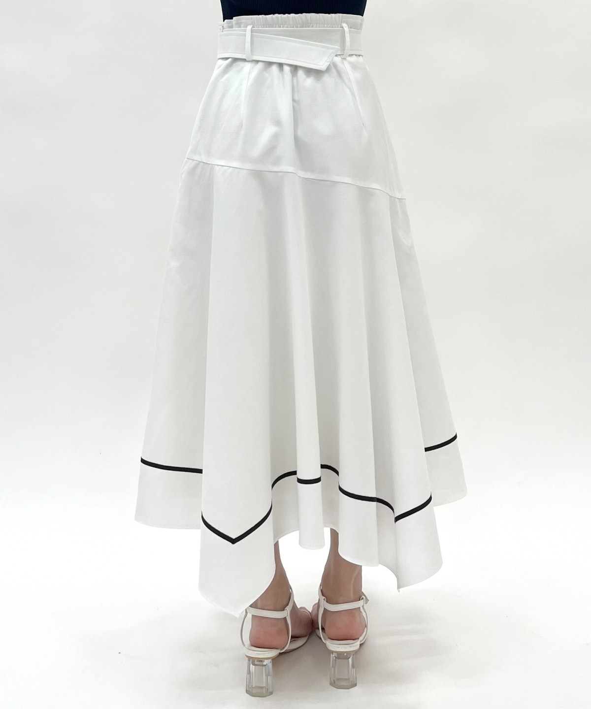 ベルト付きハンカチヘムスカート