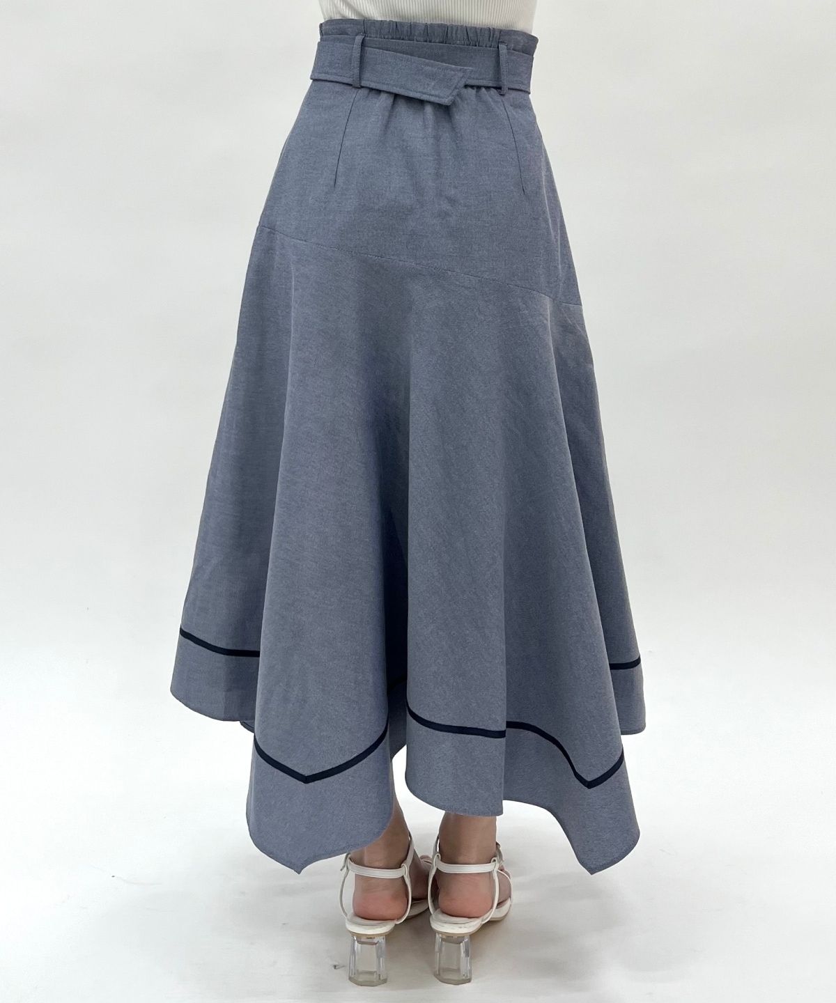 ベルト付きハンカチヘムスカート