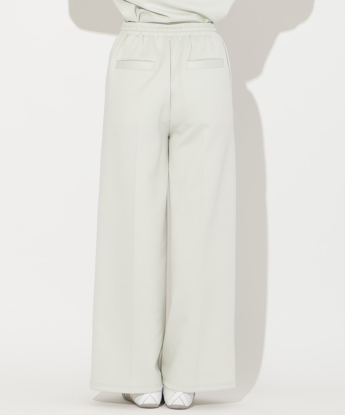 【3/12(thu)10時発売】フロントピンタックスウェットパンツ