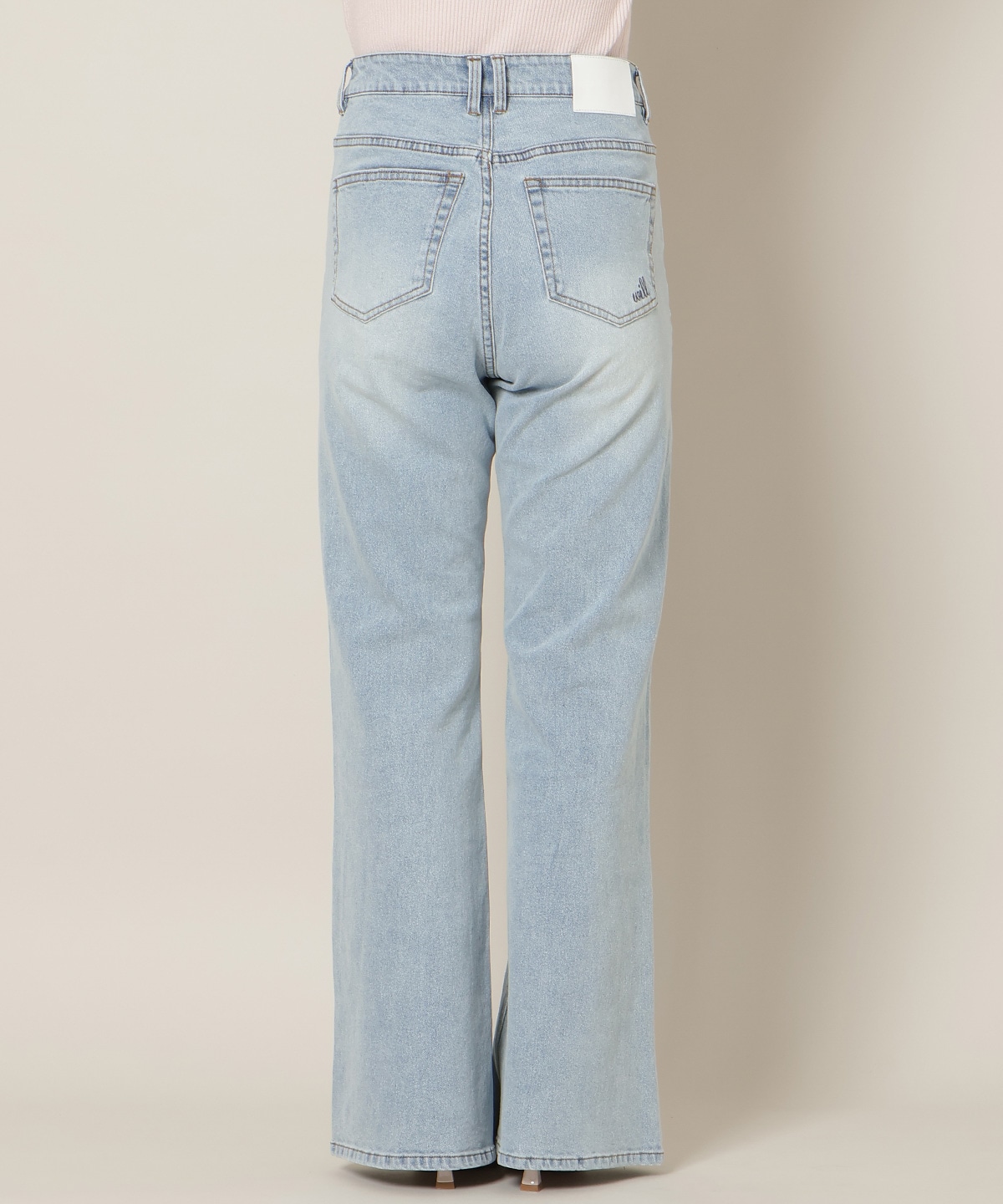 ロゴ刺繍セミフレアデニムパンツ