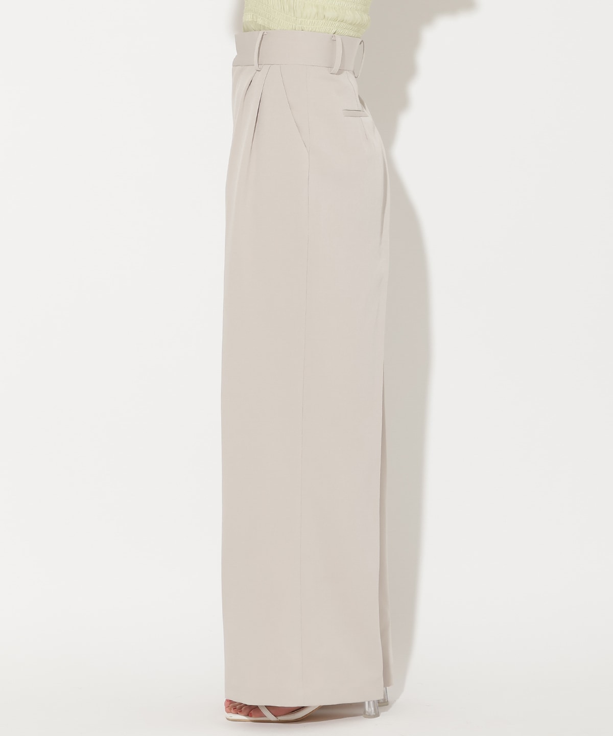 ダブルタックワイドパンツ