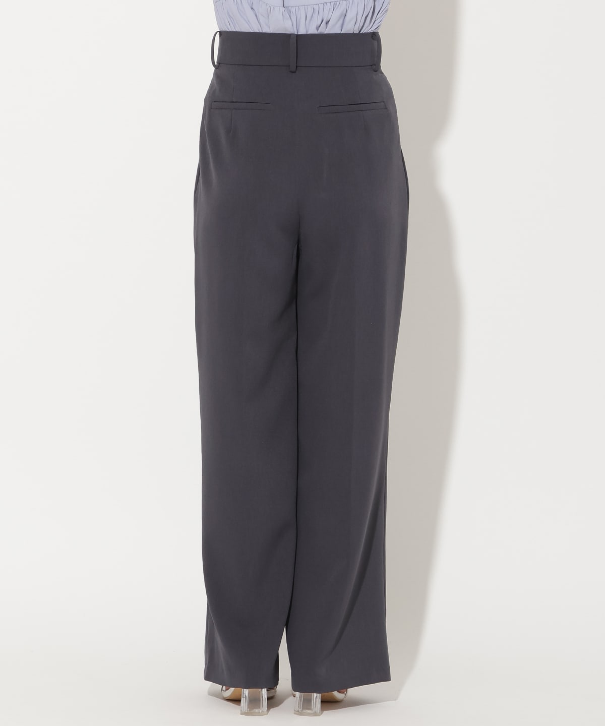 ダブルタックワイドパンツ