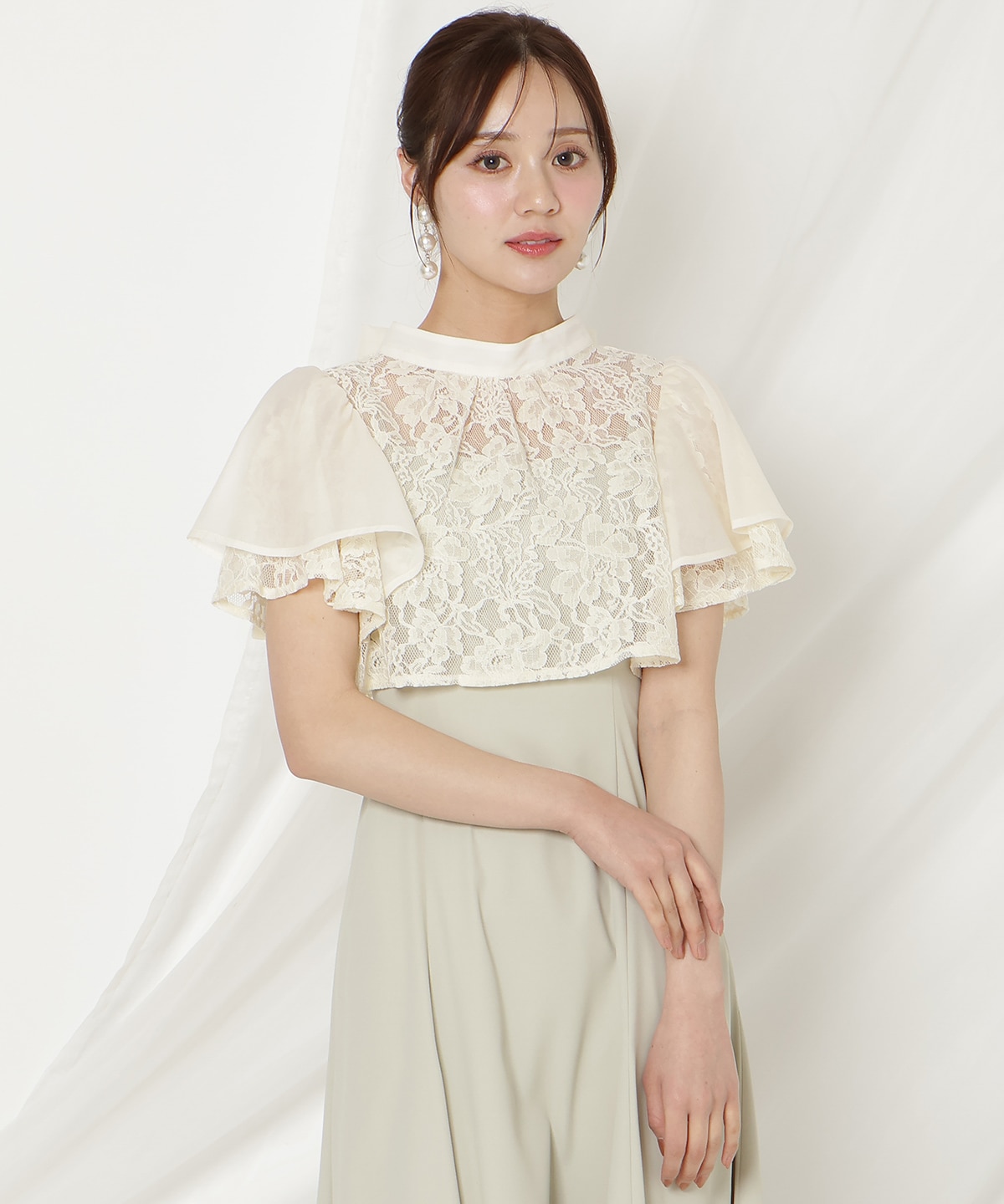 バックリボンシフォンレースブラウス×フレアロングキャミワンピース