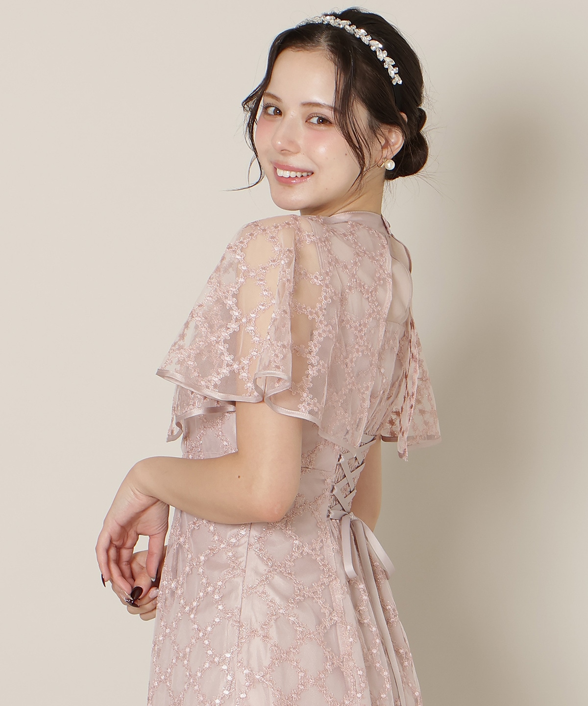 パイピングケープフレアワンピース