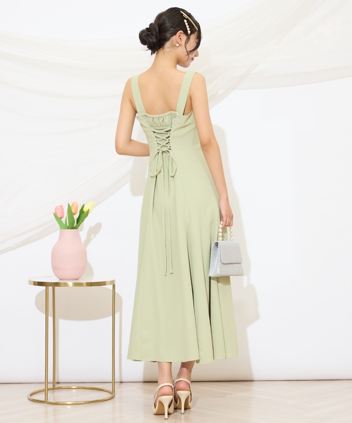 バックレースアップワンピース