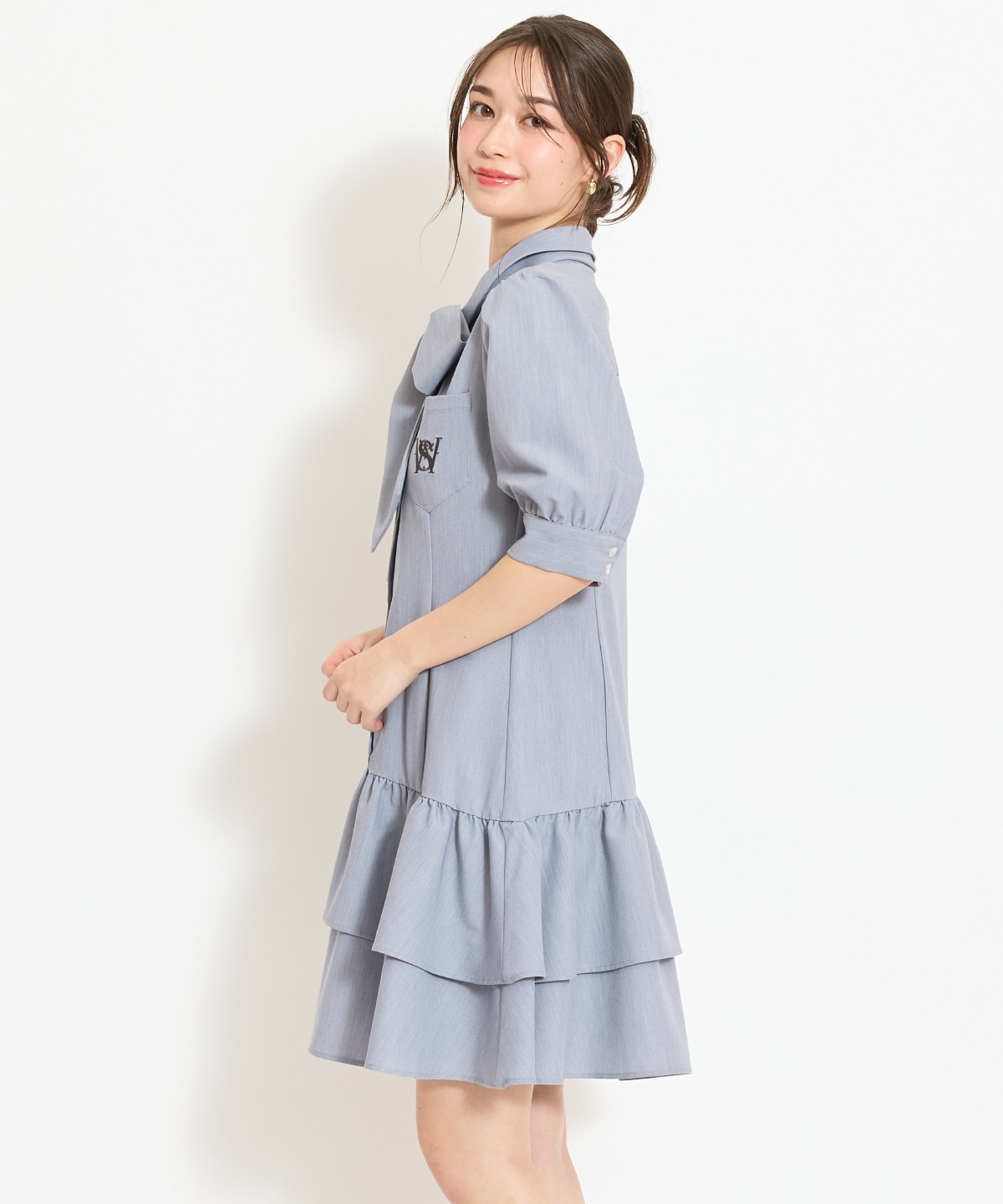 ティアードフリルリボンタイシャツワンピース