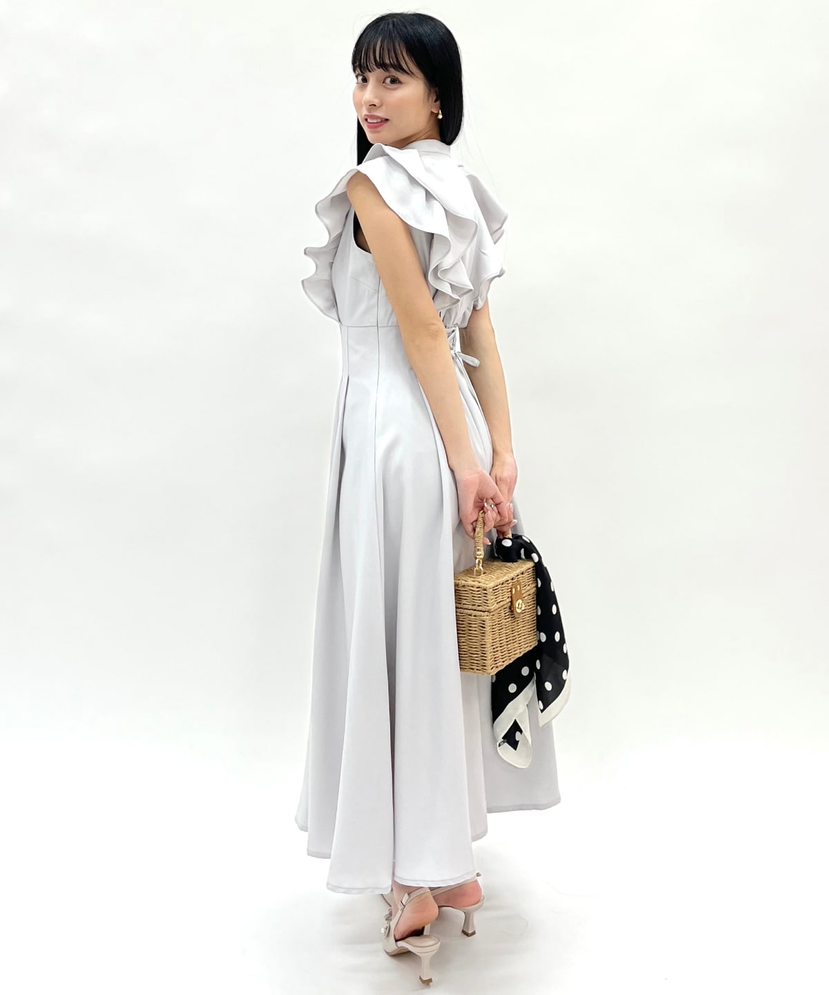 ナローリボンラッフルフリルワンピース