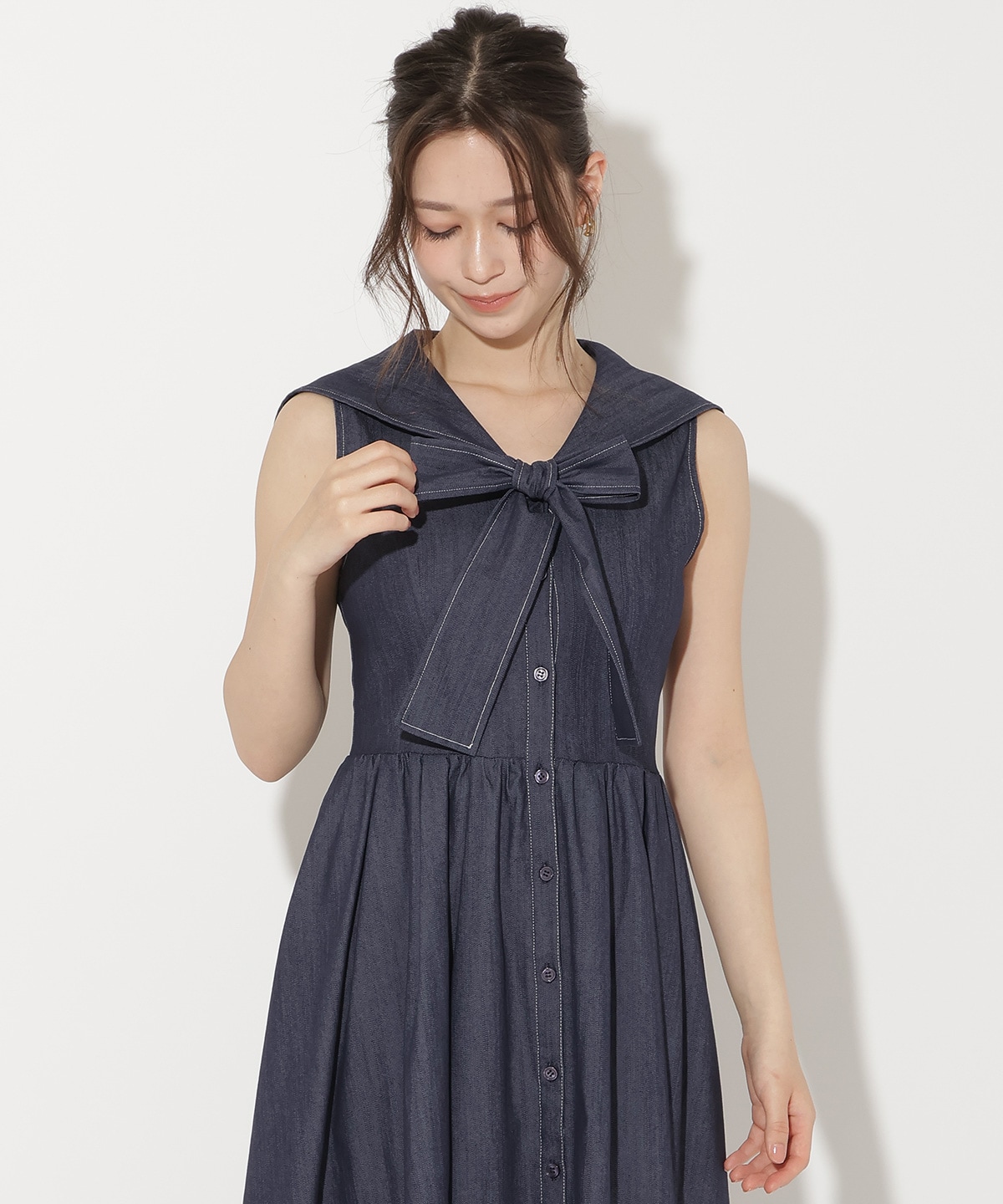 セーラーカラーノースリーブシャツワンピース