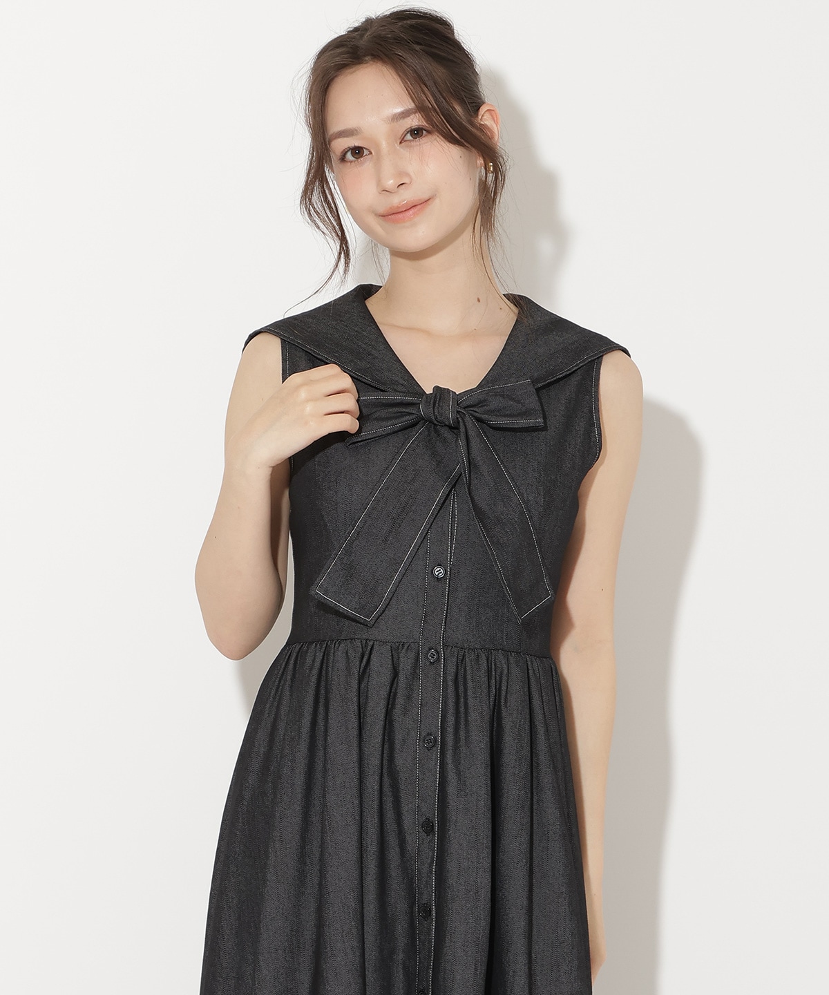 セーラーカラーノースリーブシャツワンピース