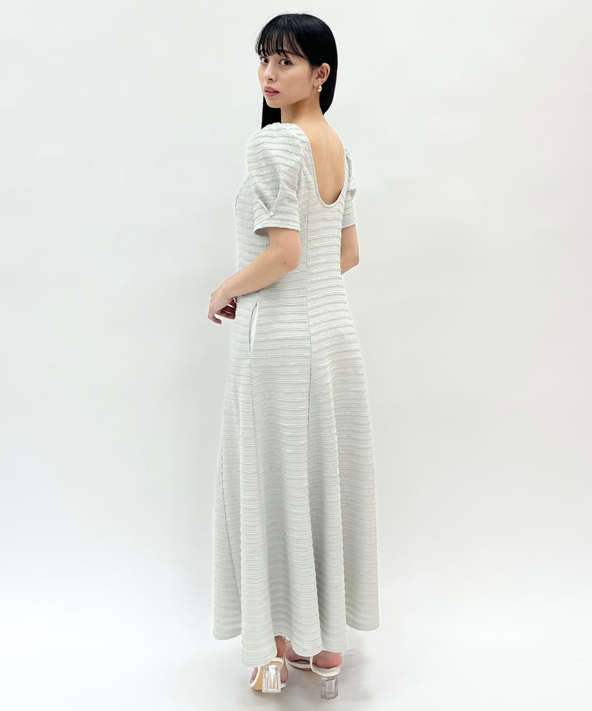 【4/24(fri)10時発売】バックオープンフレアカットワンピース