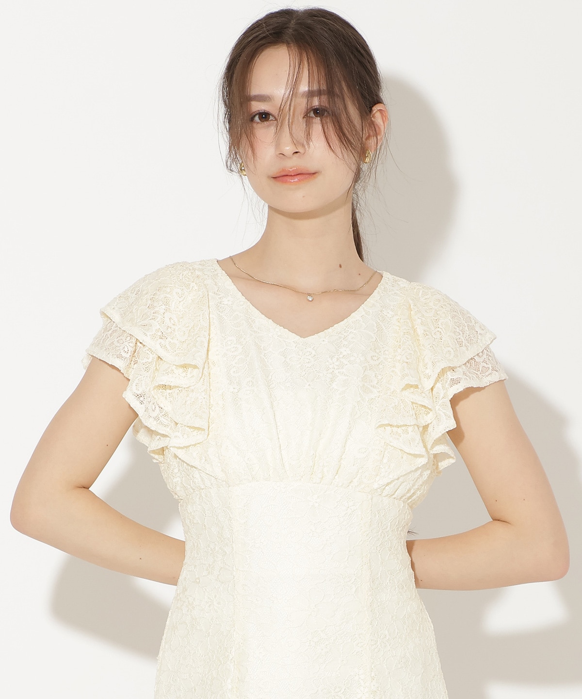 フリルスリーブフレアワンピース