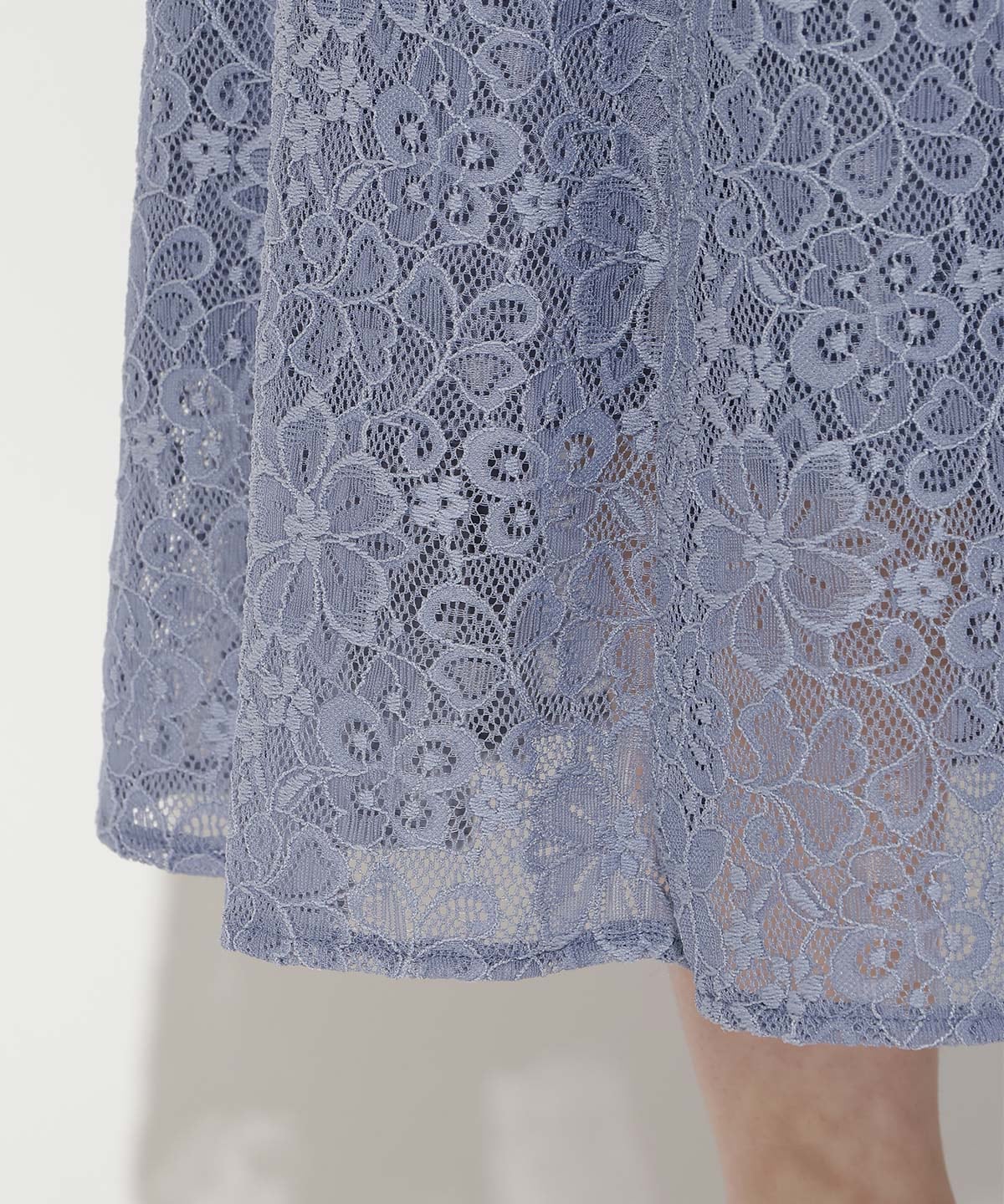 フリルスリーブフレアワンピース