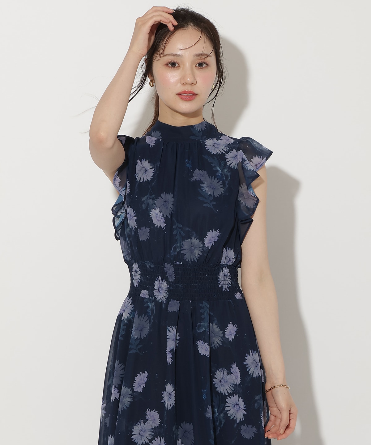 【6/11(thu)10時発売】リボンネックマーガレットプリントワンピース