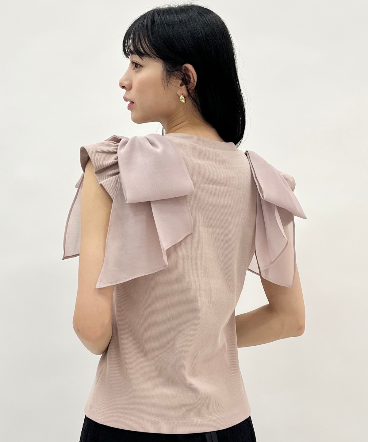 ショルダーリボンカットトップス