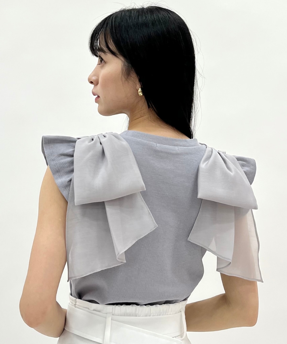 ショルダーリボンカットトップス