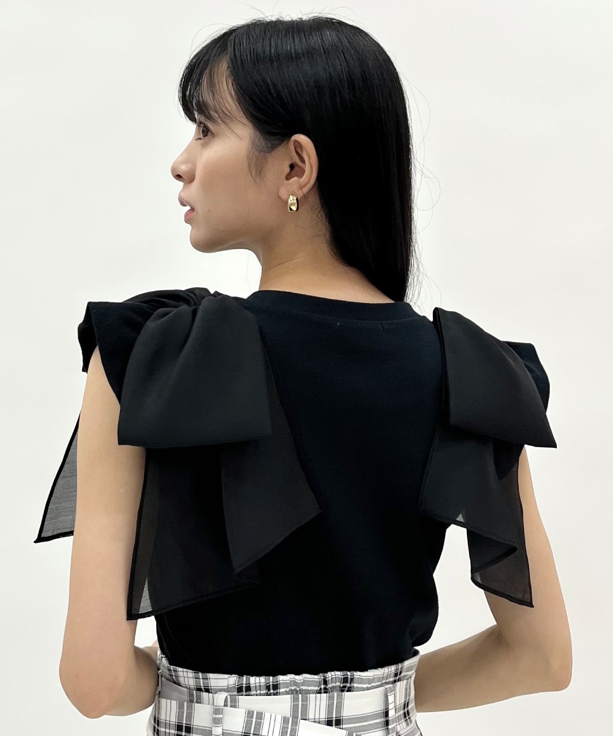 ショルダーリボンカットトップス