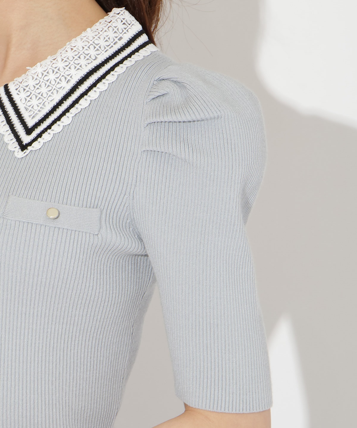 バイカラーレース襟リブニット