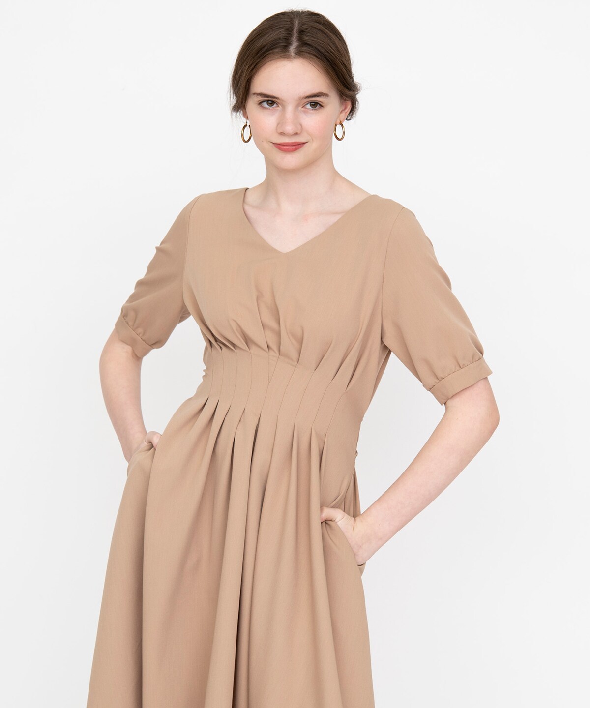 ウエストタック5分袖ワンピース M ベージュ And Couture 公式オンラインショップ バーンデストローズ