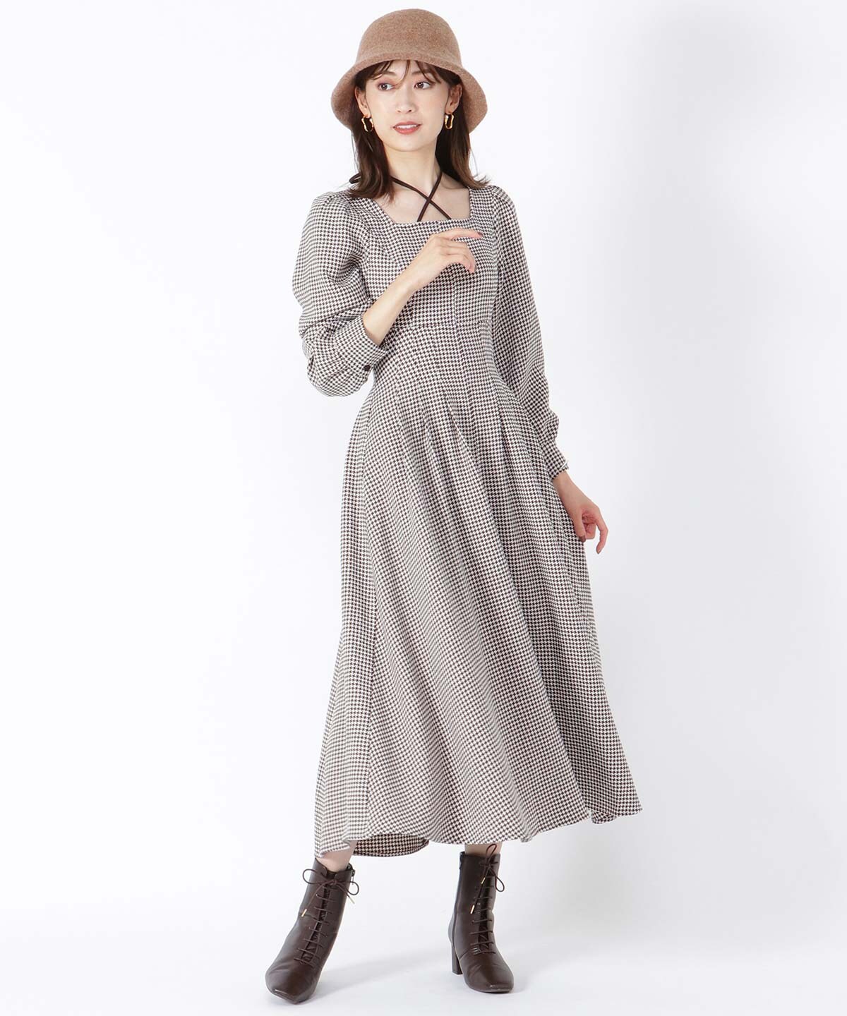 千鳥柄ネックデザインウエストタックワンピース M ブラウン And Couture 公式オンラインショップ バーンデストローズ