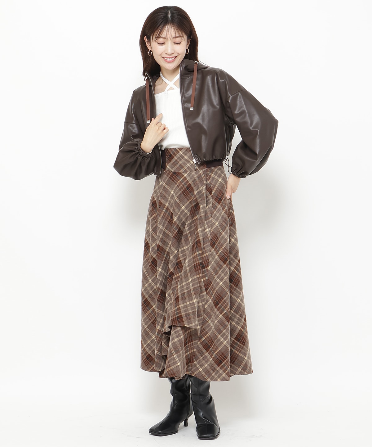 フェイクレザークロップドマンパ