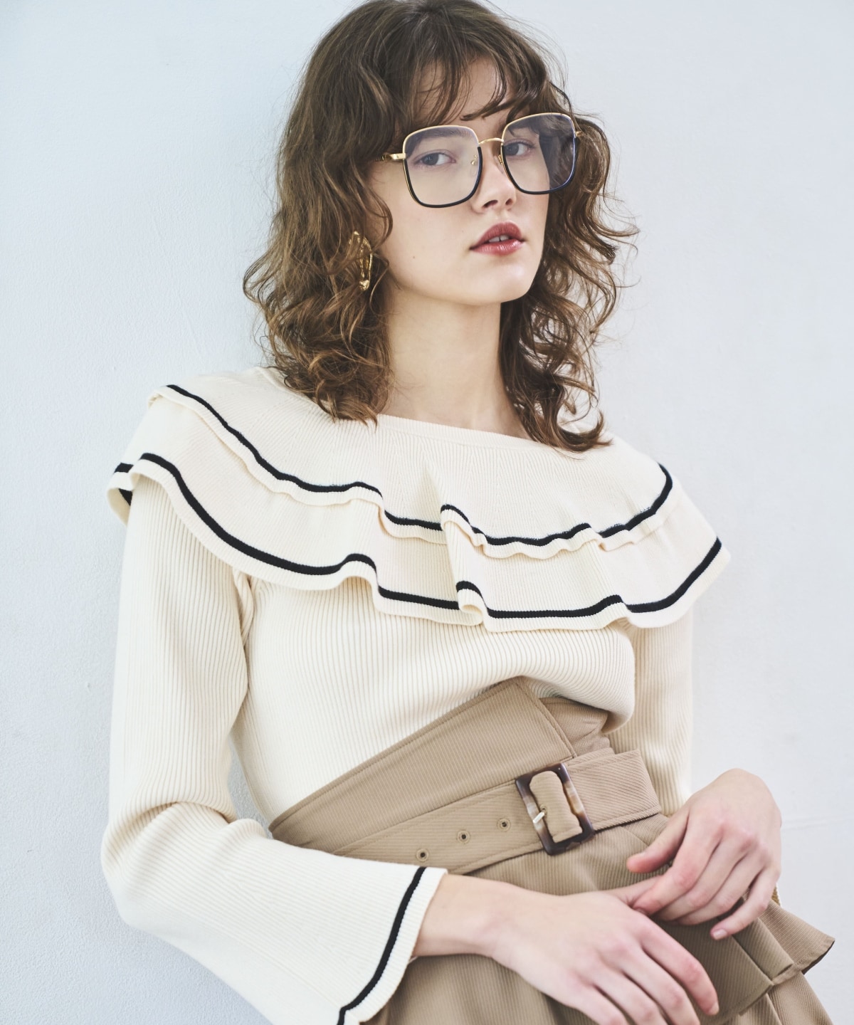 配色ケープフリルニット