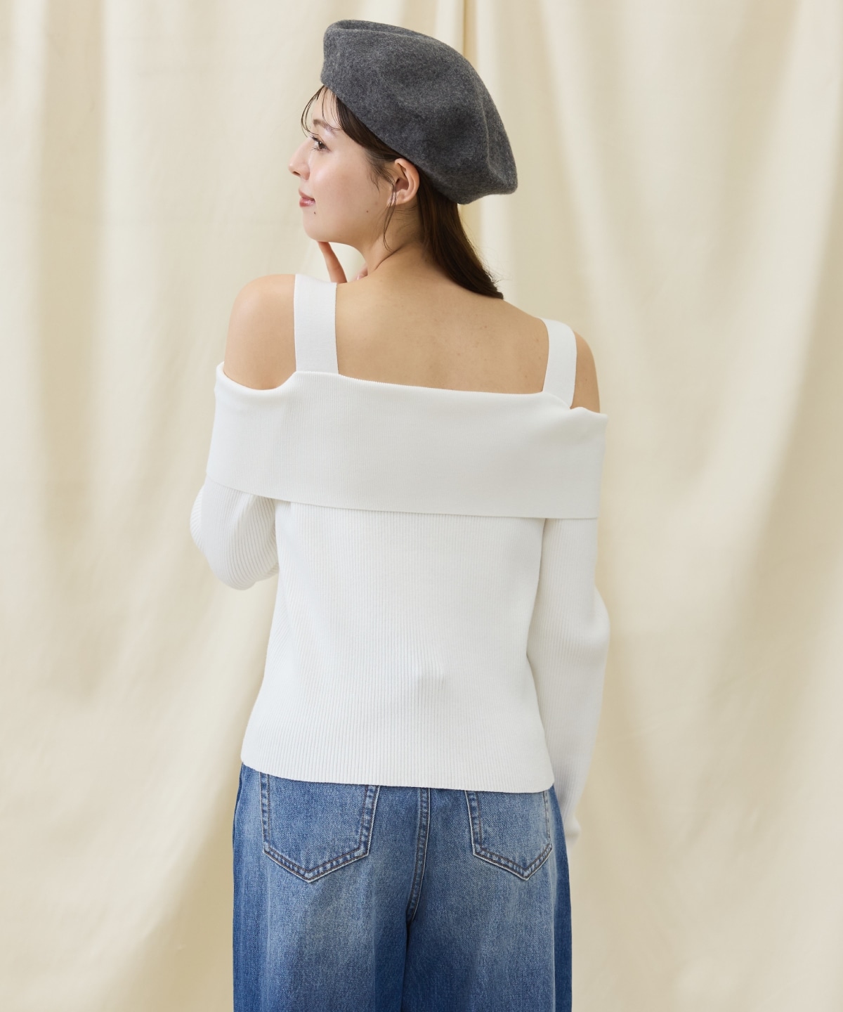 オフショルニットプルオーバー