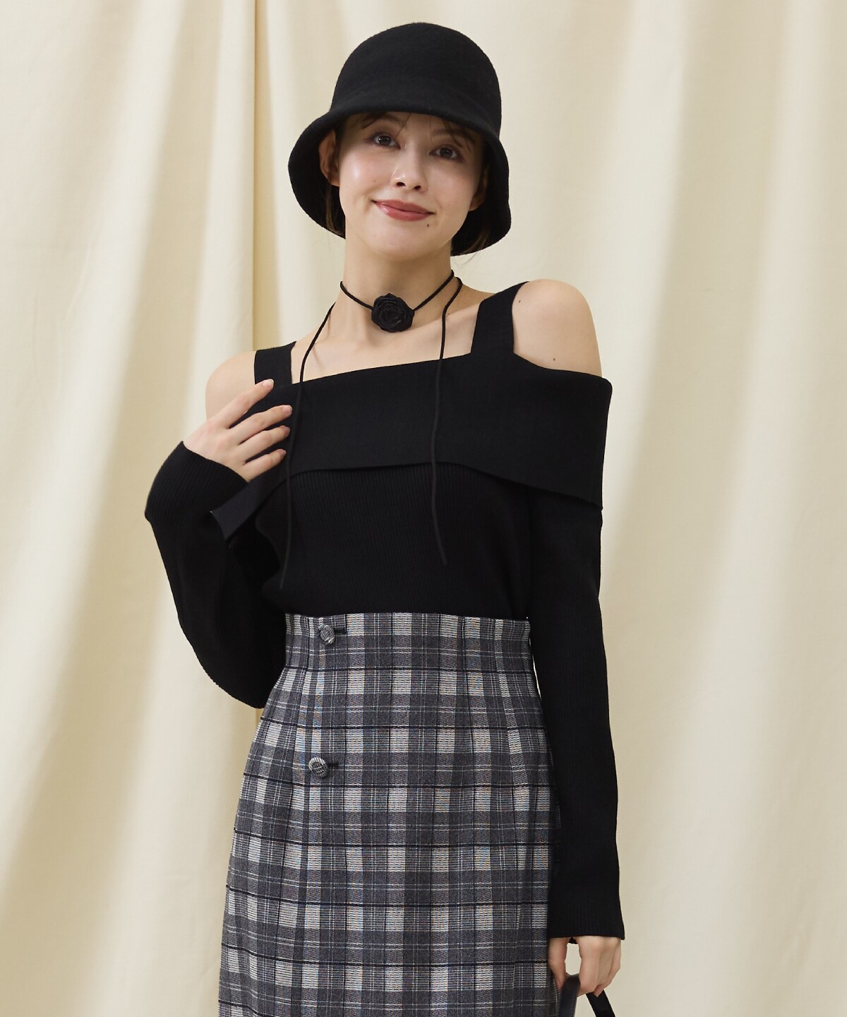 オフショルニットプルオーバー