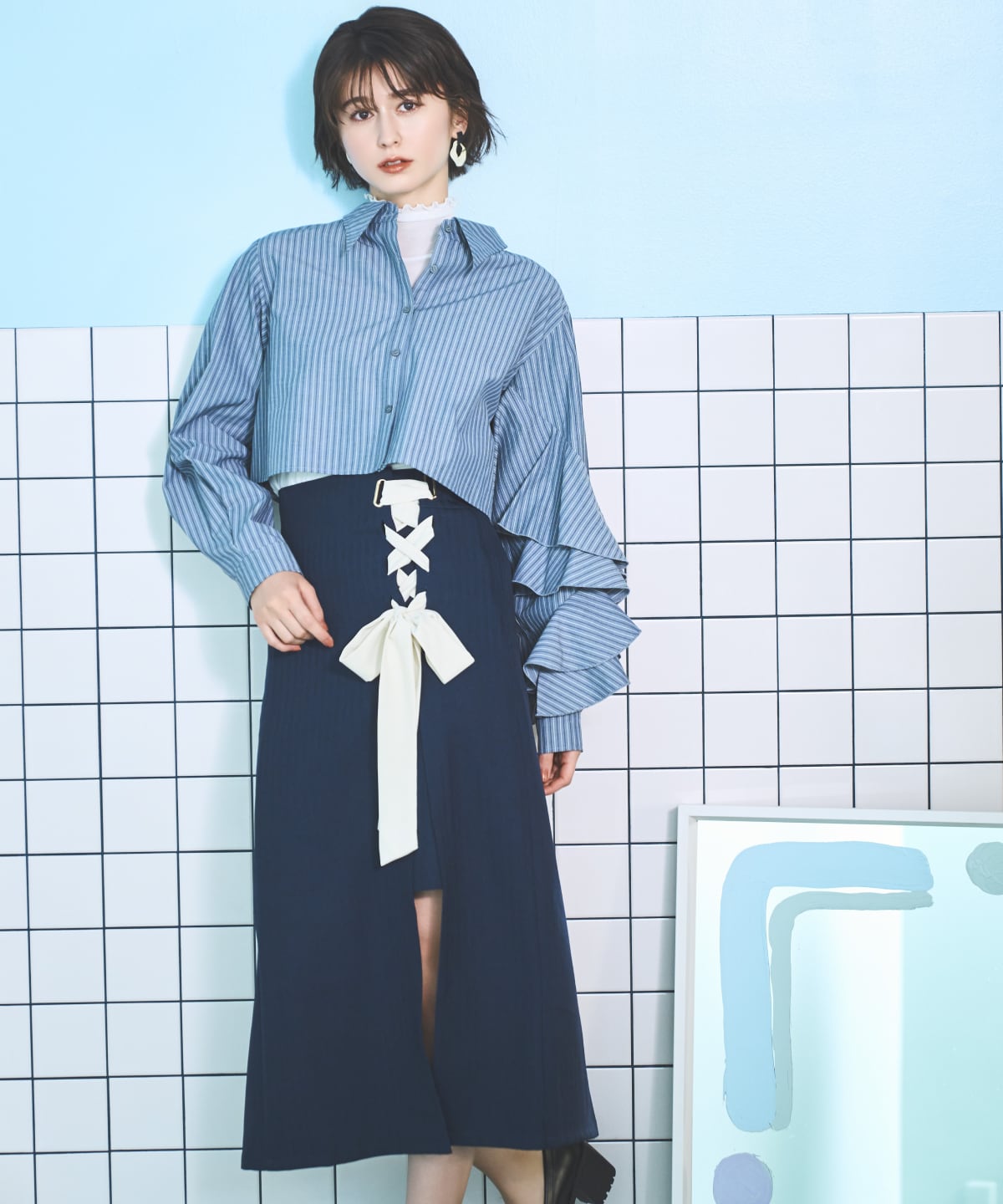 ストライプアシメフリルクロップドシャツ