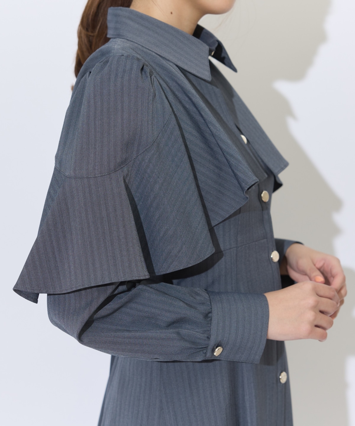 ケープフリルシャツワンピース