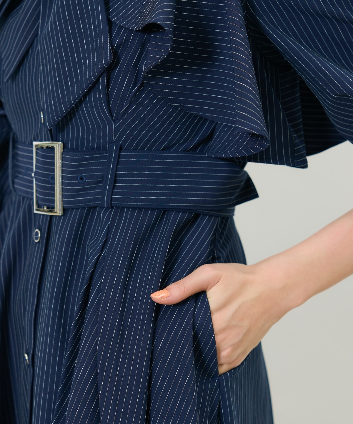 ストライプフリルケープワンピース