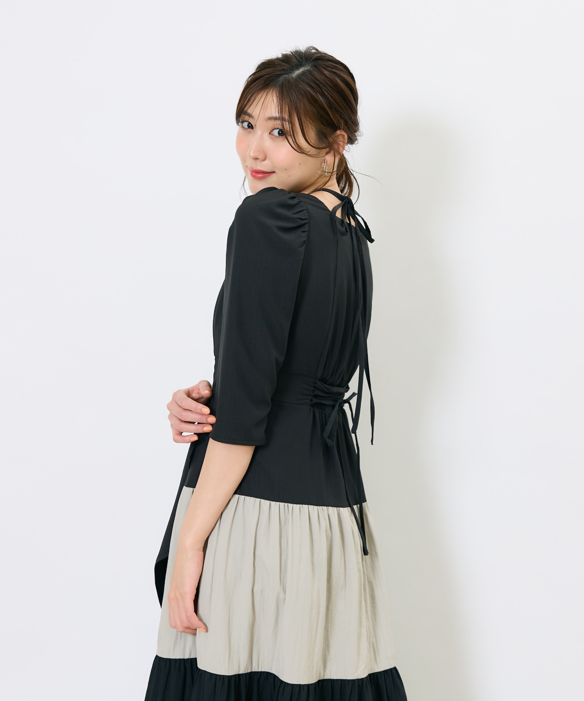 アシメラッフルティアードワンピース