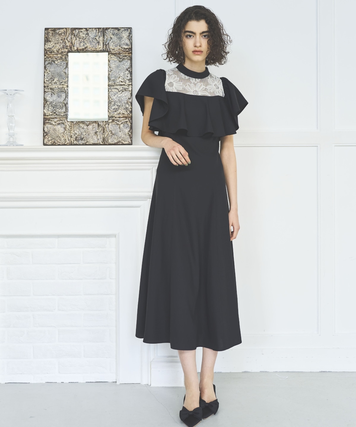 2WAYフラワーレースケープドレス