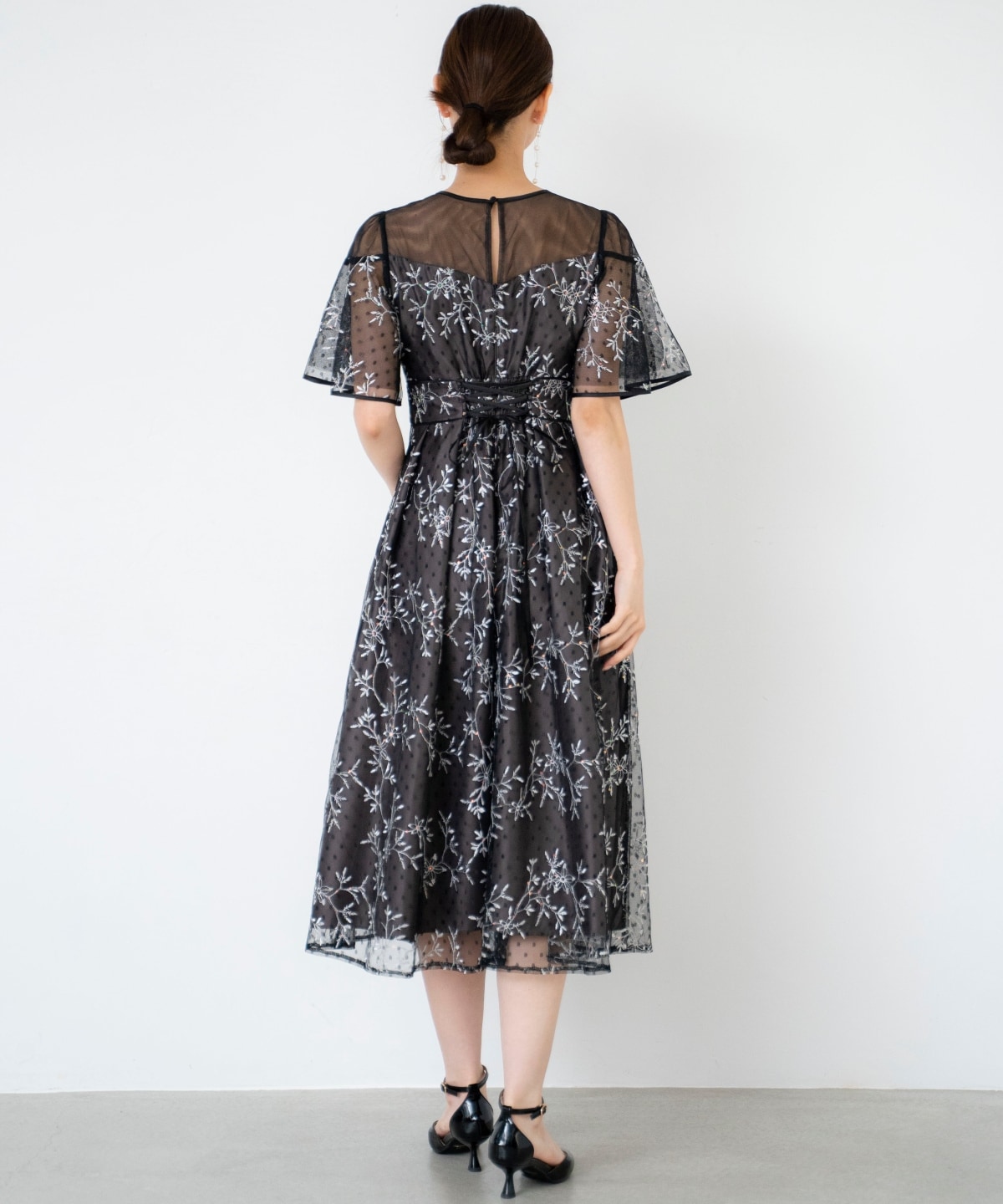 小花柄刺繍ドットチュールドレス
