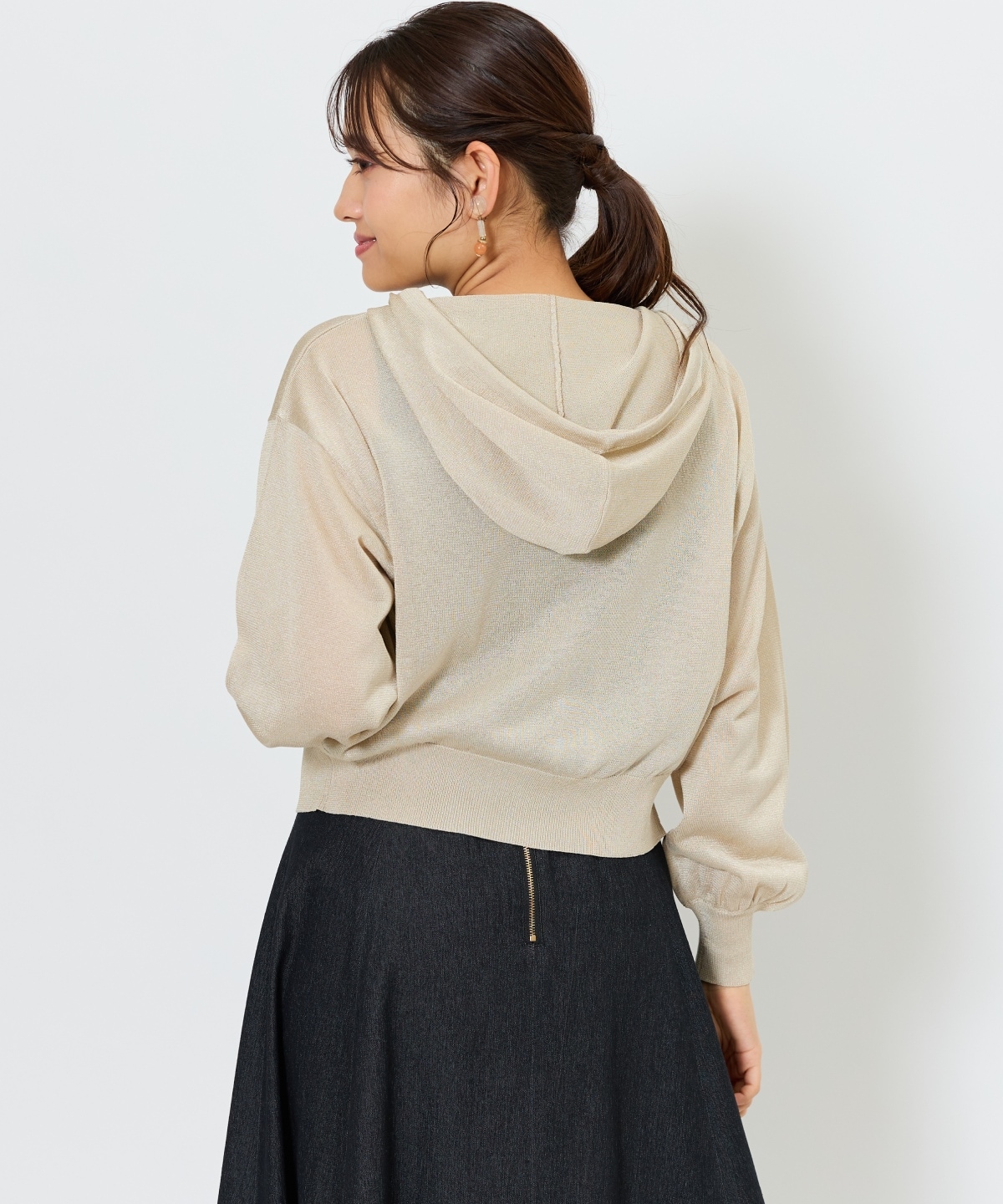 コンパクトシアーフーディー