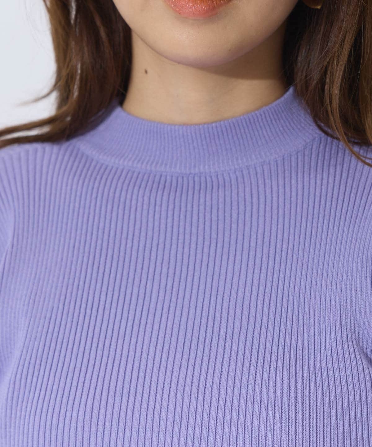 袖ボタンハイネックリブプルオーバー