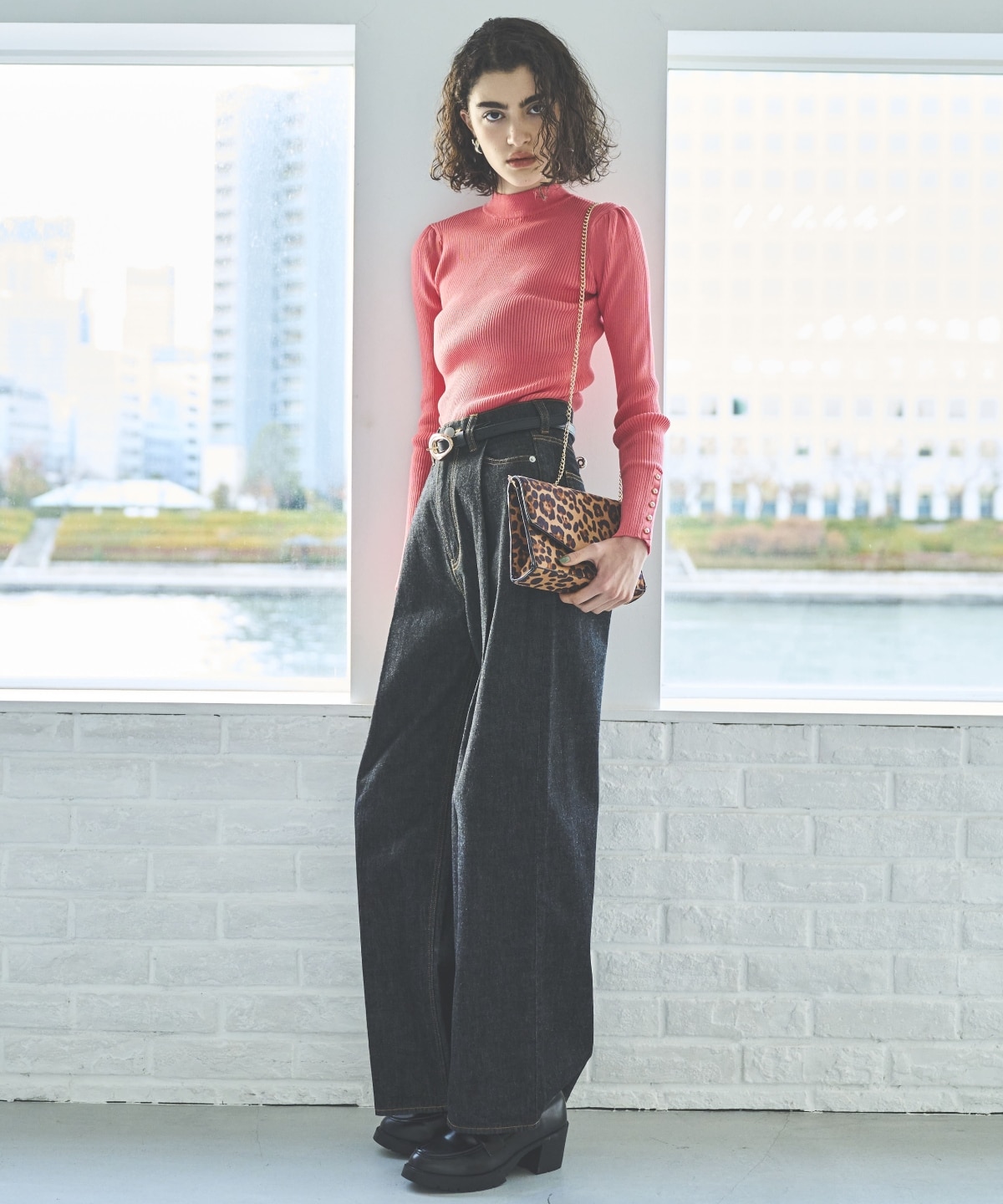 袖ボタンハイネックリブプルオーバー