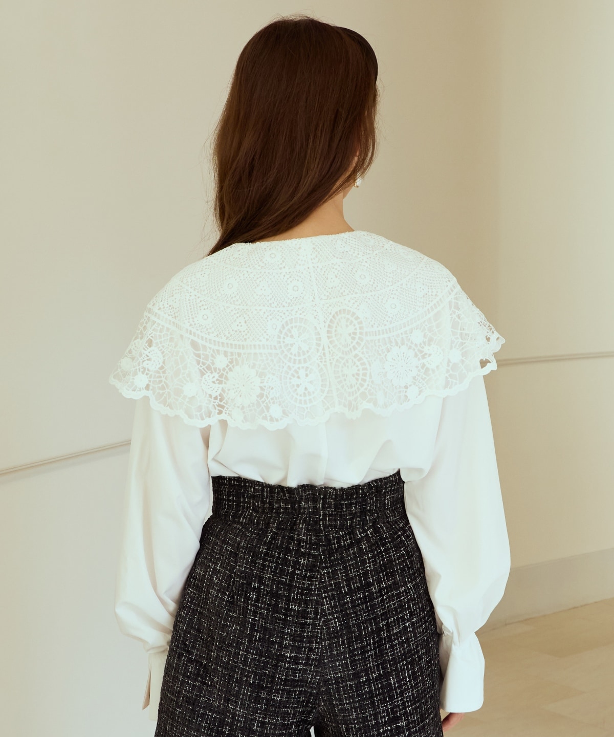 レースカラーブラウス