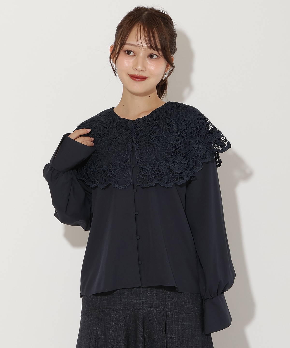 レースカラーブラウス