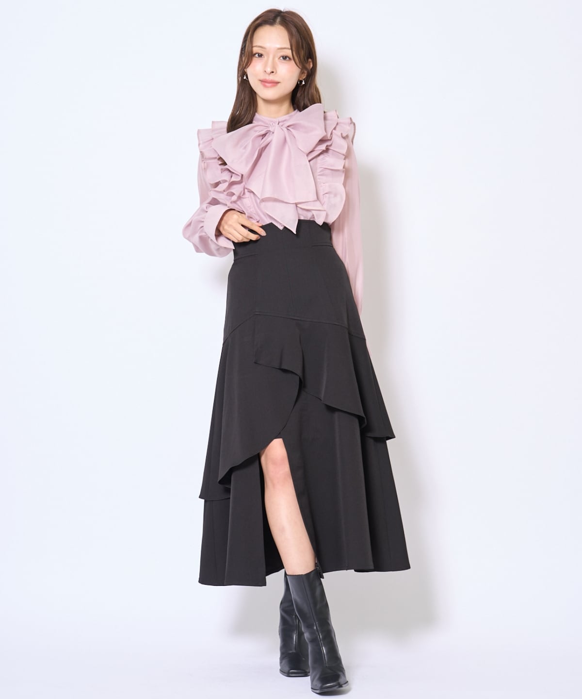 ボウタイフリルシアーブラウス