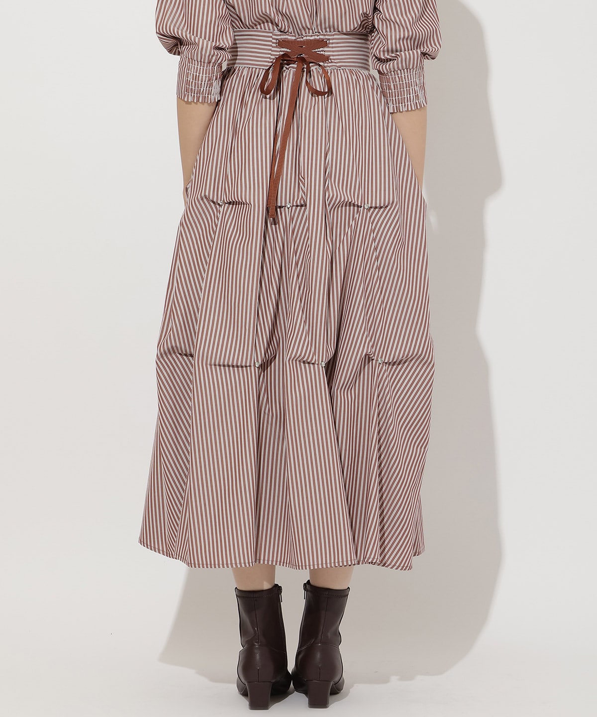 ストライプビジューティアードスカート