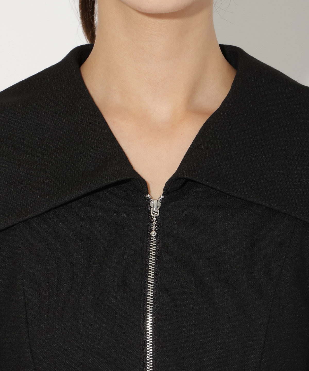 センターZIPミニワンピース