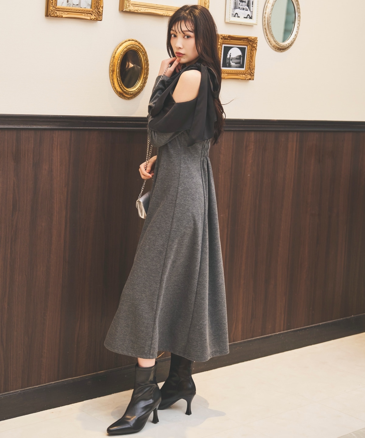 ショルダーリボンカットソーワンピース