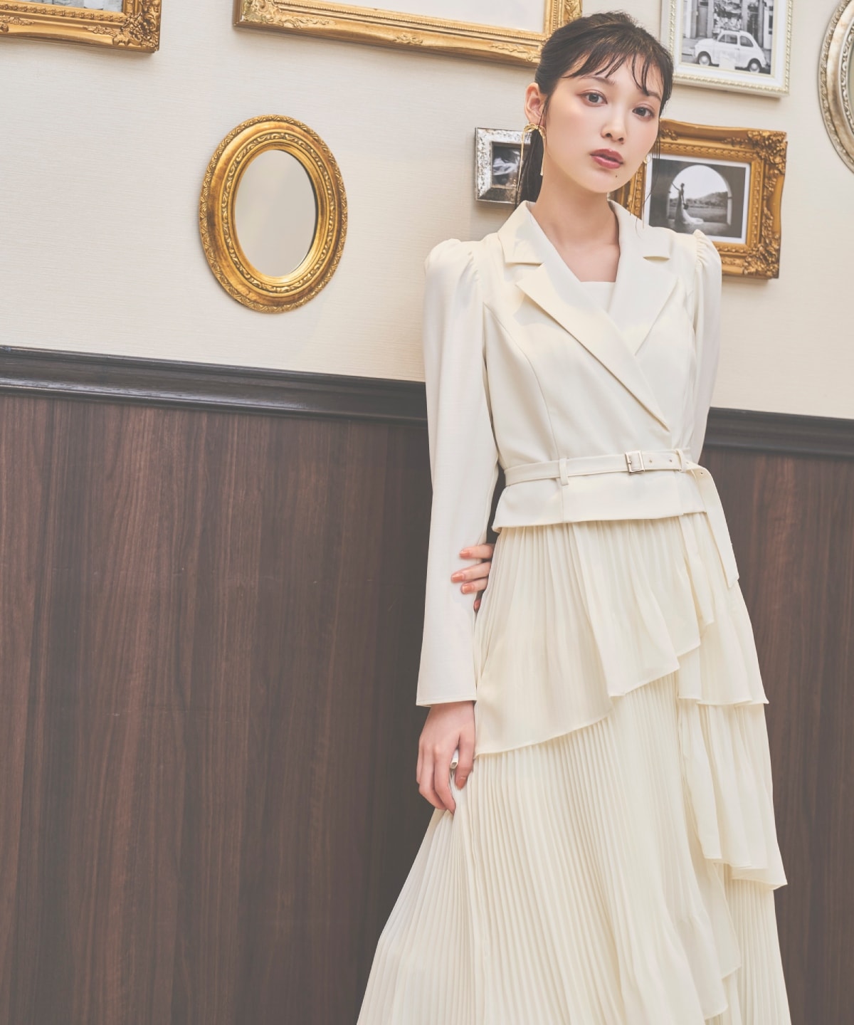 ジャケットレイヤードプリーツワンピース