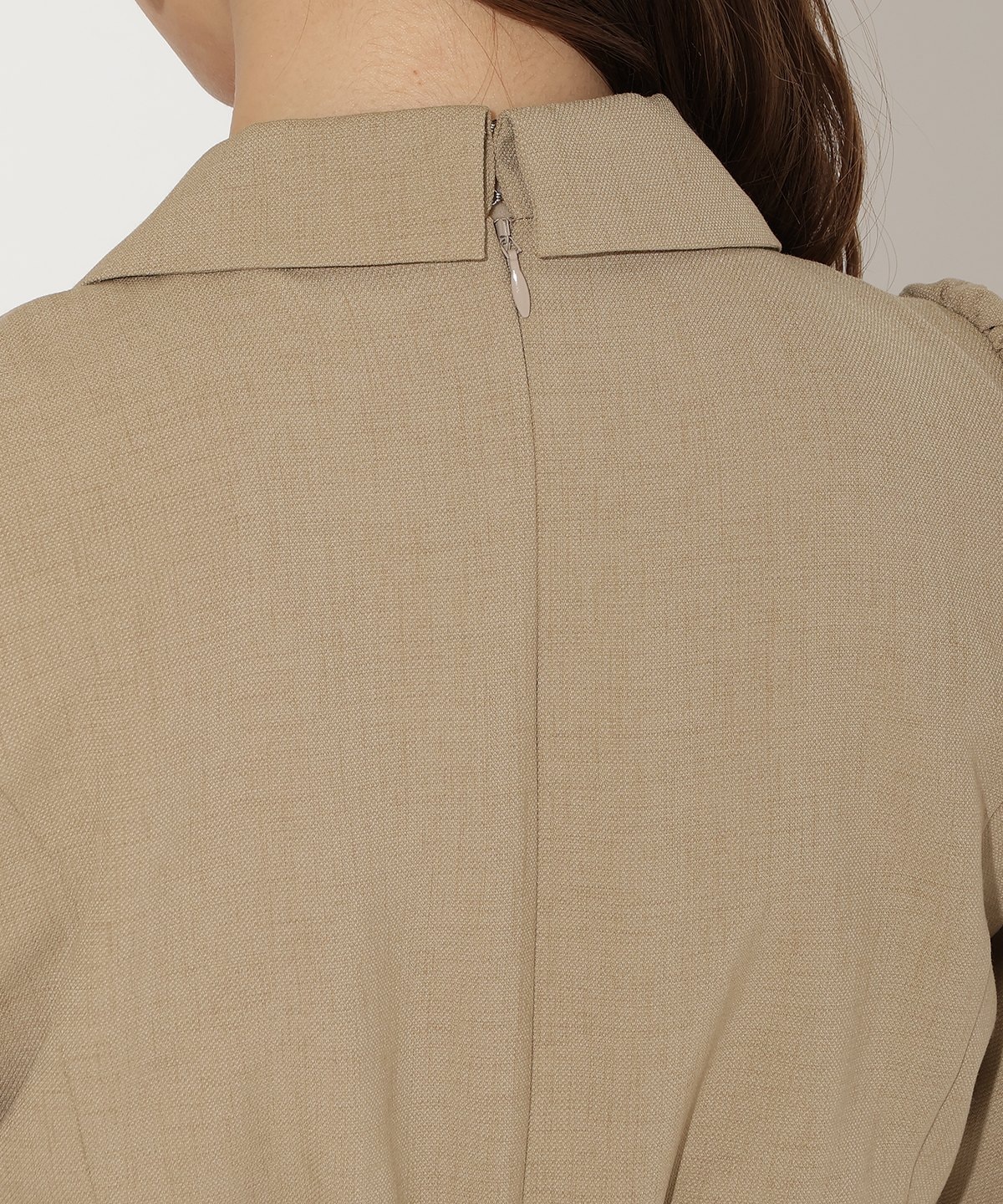 ジャケットレイヤードプリーツワンピース