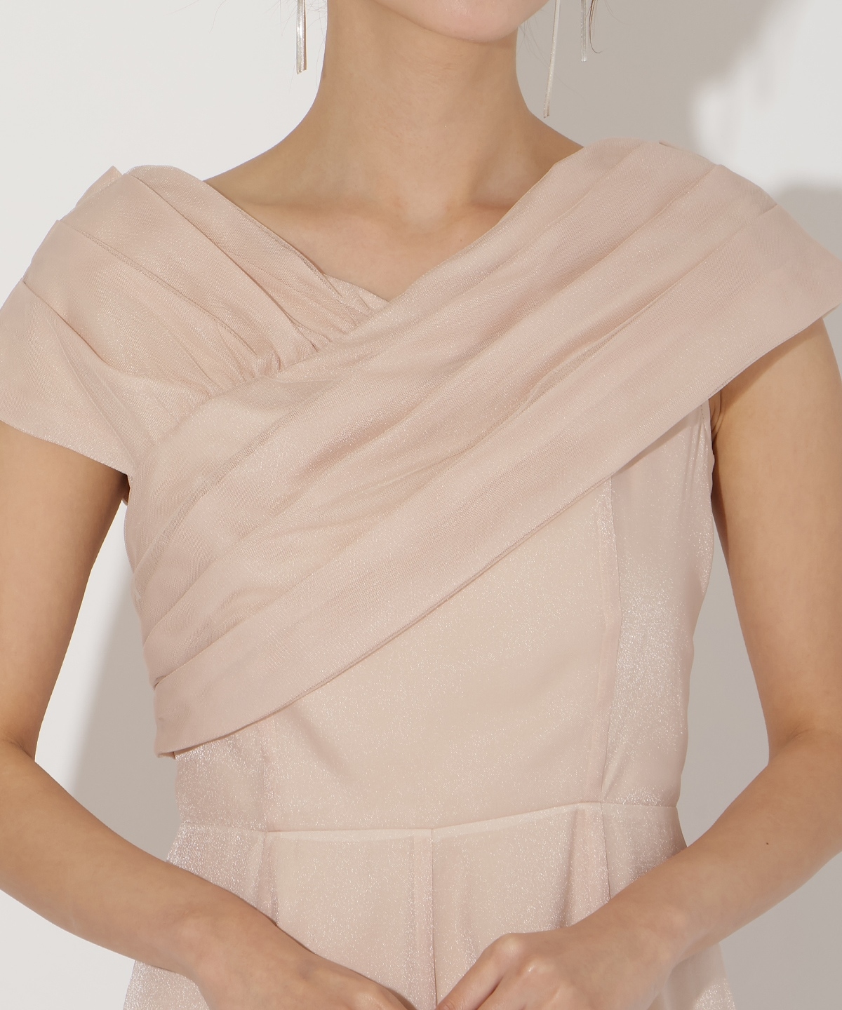 チュールカシュクールドレス