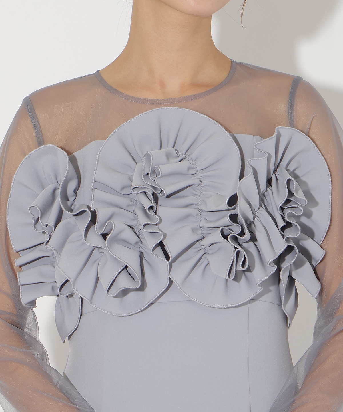 ボリュームフリルドレス