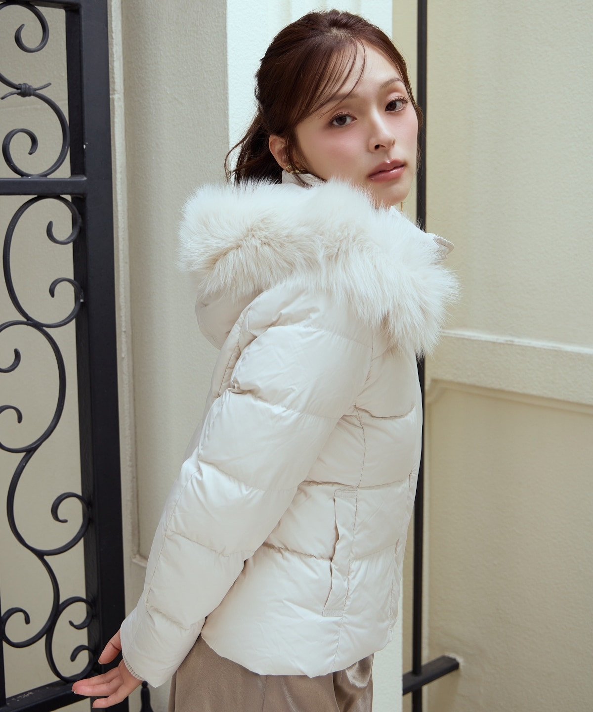 FOXファー付きショートダウン