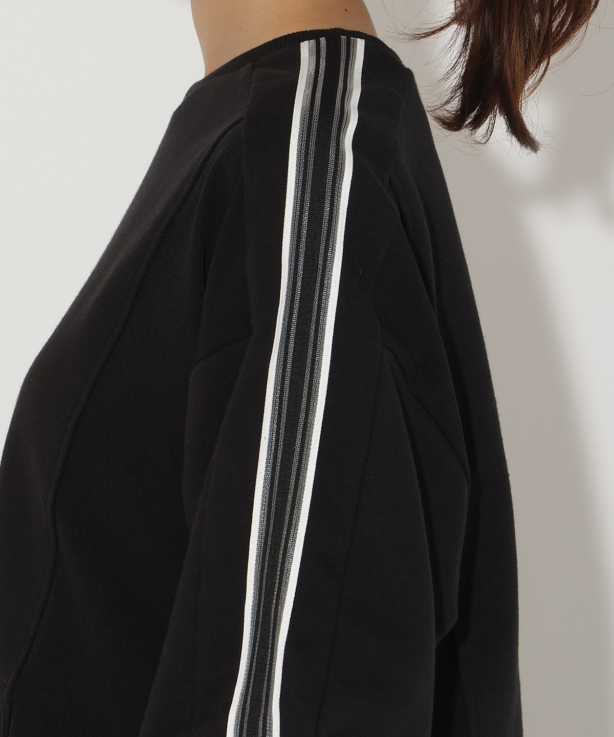 ライン入り裏毛トップス