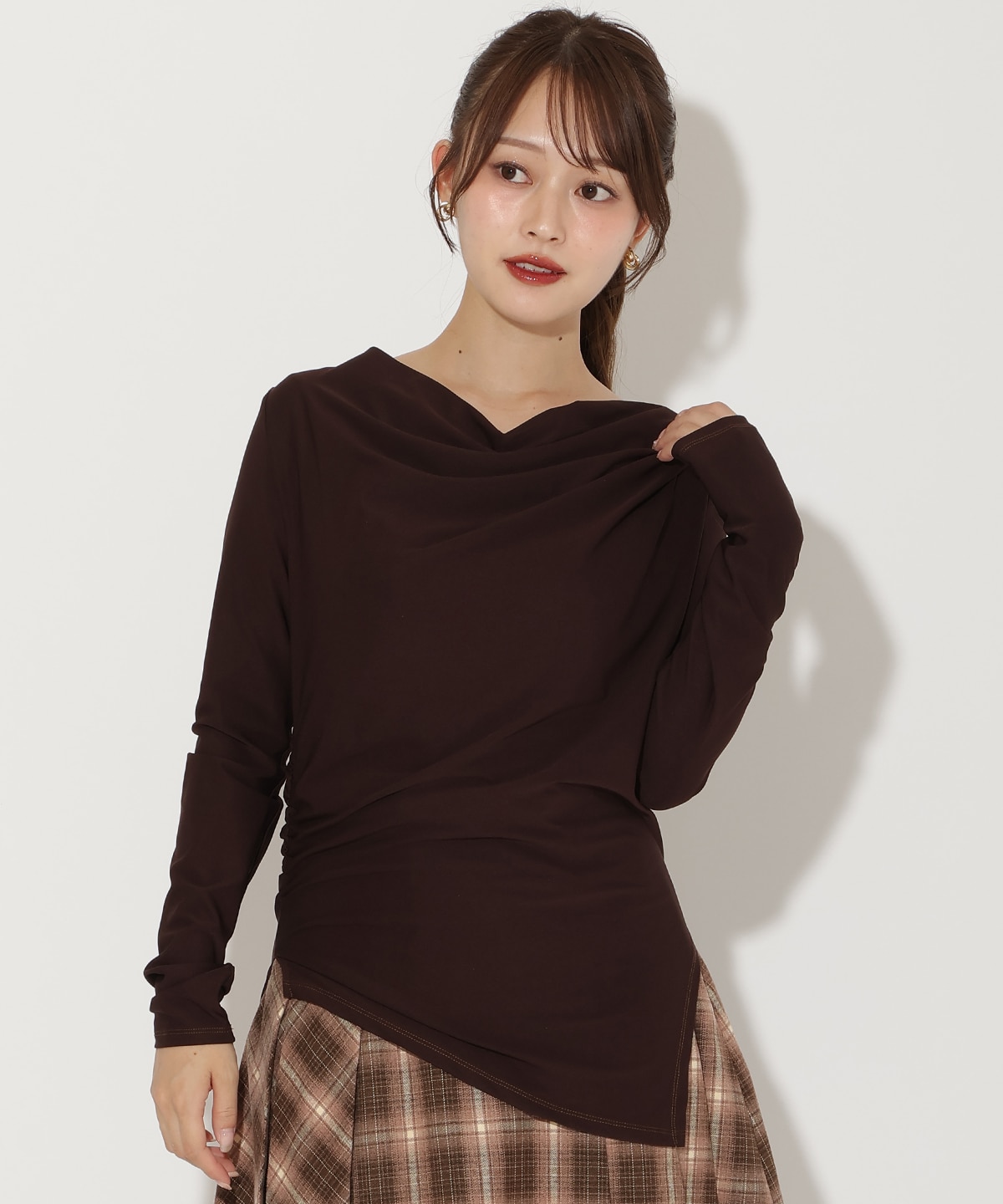 ドレープカットソー