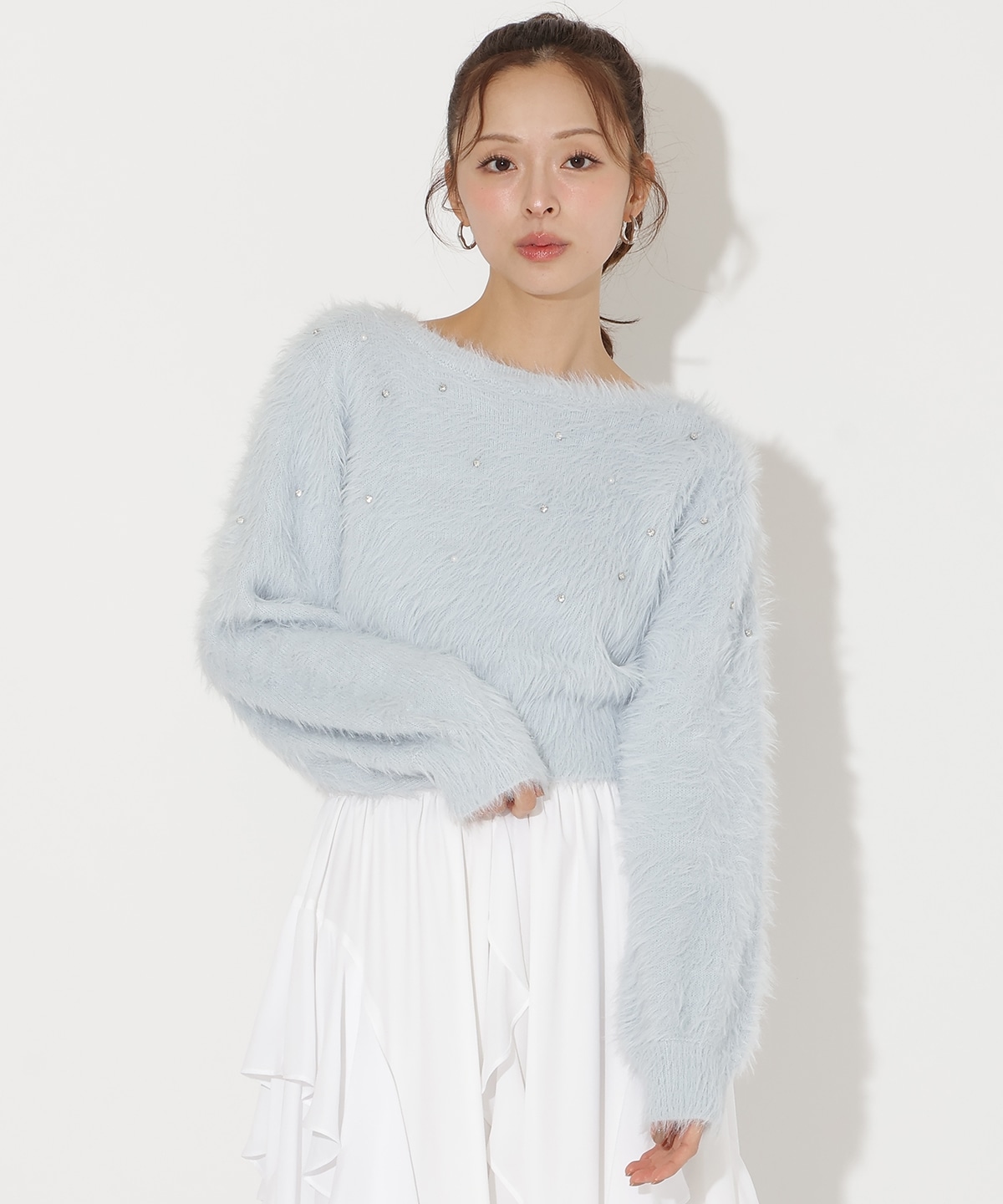 ビジューフェザーニットプルオーバー